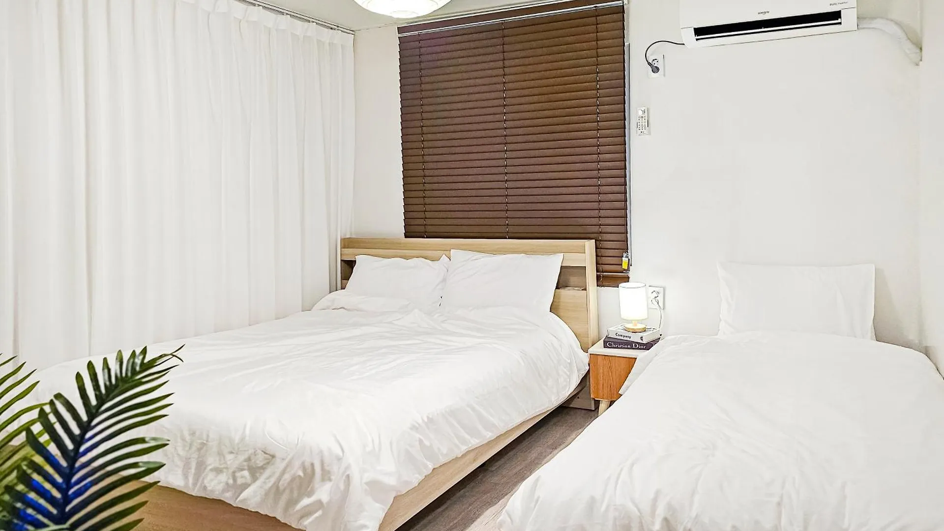 Cozy M Hongik,Univer 6Min, Sinchon Station 4Min, Cozy, Confortable Σεούλ